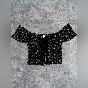 Windsor, size small, off the shoulder crop top